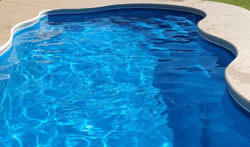 SWIMMING POOL CLEANING SERVICES